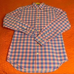 Men’s Vineyard Vines slim-fit size small 👔